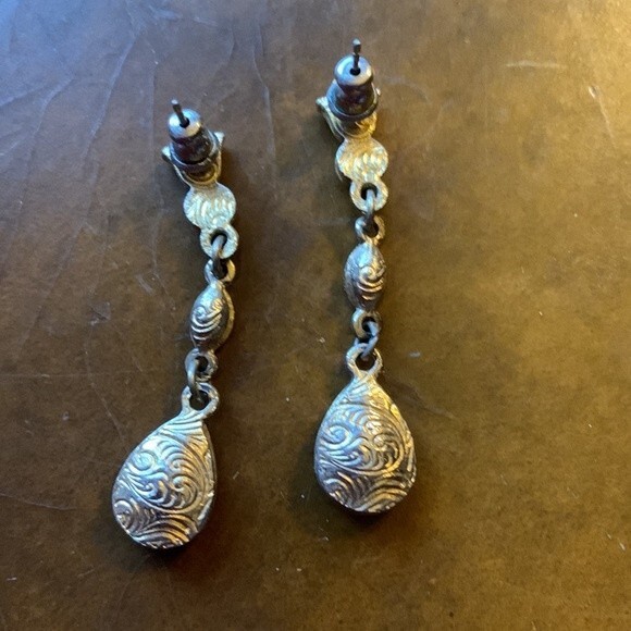 Vintage Gold dangle rhinestone earrings - Picture 4 of 4